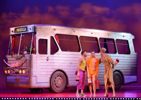 rsz_simon_green_as_bernadette_duncan_james_as_tick_adam_bailey_as_felicia_-_priscilla_queen_of_the_desert_-_the_musical_-_photo 600 x 425